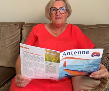 Jeannette leest de Antenne VPTZ